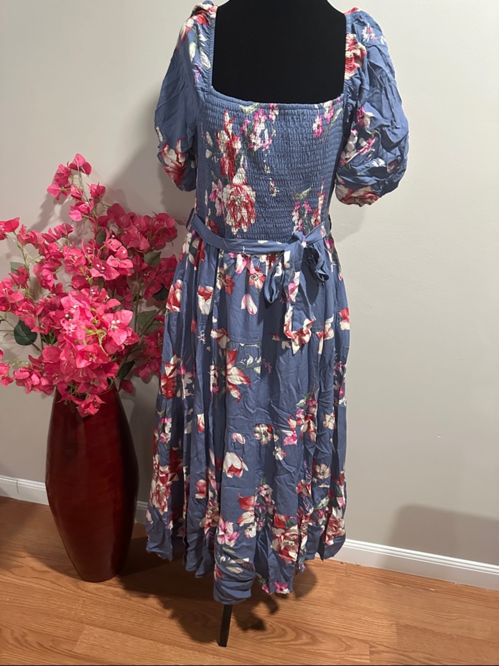 Floral Blue Puff-Sleeve Midi Dress